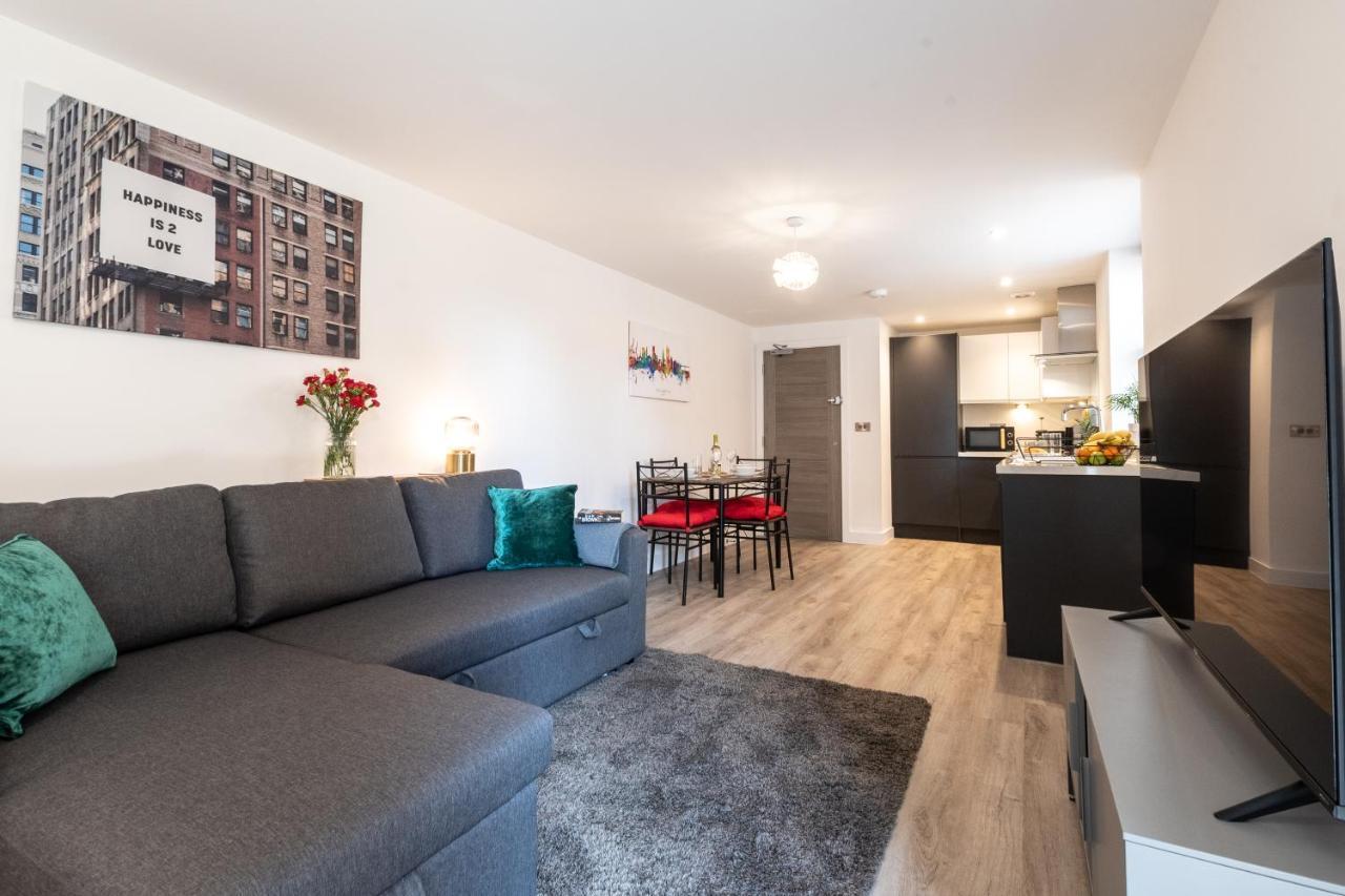 Welcome 4 Business Or Pleasure! Super Central Southampton 'City Vibes' # Stylish Apartment With Outside Space! 1-4 Guests Book Your City Break Or Pre-Cruise Stay! Close To Mayflower Theatre, Universities, Cruise Terminals, Hospitals & Shops! Zewnętrze zdjęcie