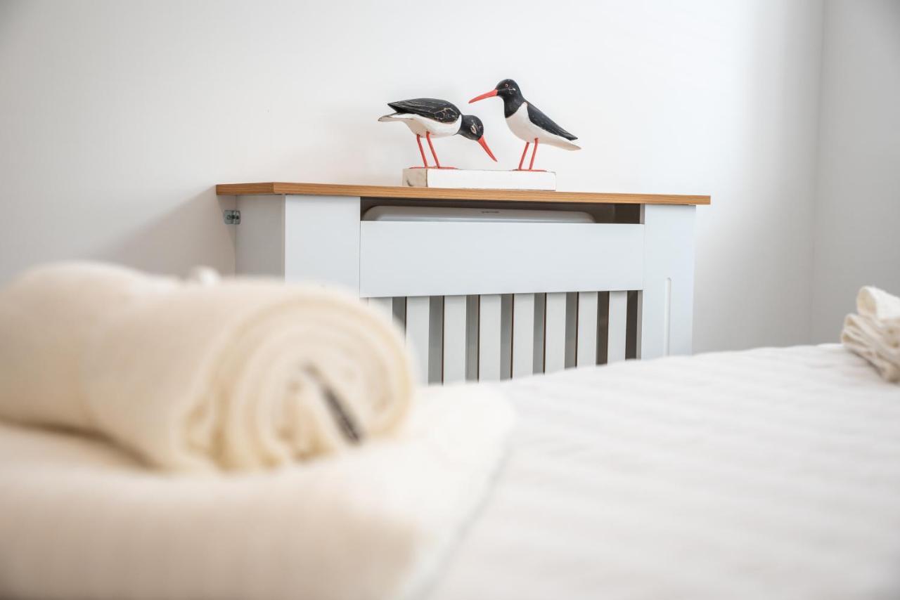 Welcome 4 Business Or Pleasure! Super Central Southampton 'City Vibes' # Stylish Apartment With Outside Space! 1-4 Guests Book Your City Break Or Pre-Cruise Stay! Close To Mayflower Theatre, Universities, Cruise Terminals, Hospitals & Shops! Zewnętrze zdjęcie